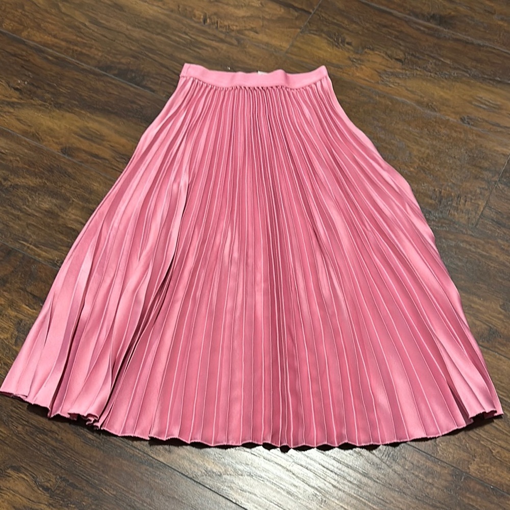 H&M High Waisted Elegant Pink Pleated Stretch Band Shiny Satin Like Skirt - Picture 6 of 8